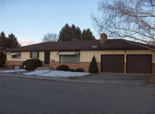 820 E Nebraska St, Gooding, ID 83330