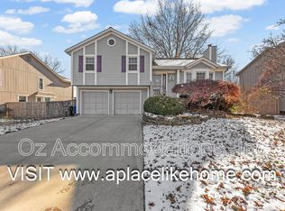 1225 E Butterfield Pl, Olathe, KS 66062