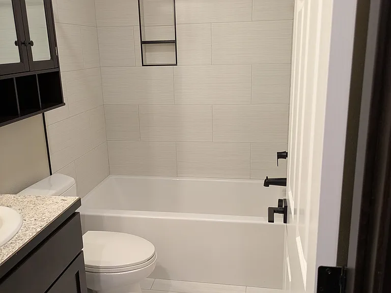 1025 Loganberry Ln — Photo 10