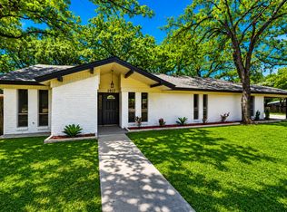 1917 Toplea Dr, Euless, TX 76040