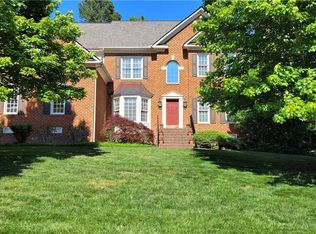 15673 Fox Cove Cir, Moseley, VA 23120