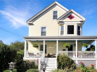 99 Roseneath Ave, Newport, RI 02840