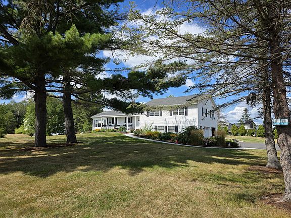 4th image of 802 Mt Hope Avenue