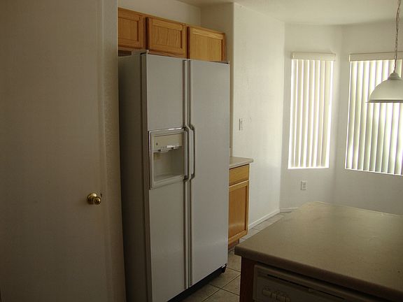 2nd image of 5032 Lunetto Ave