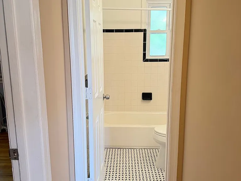 4108, 40th St, 4013 38th St. DWG LLC — Photo 35
