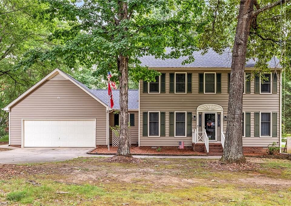 1st image of 217 Travis Ln