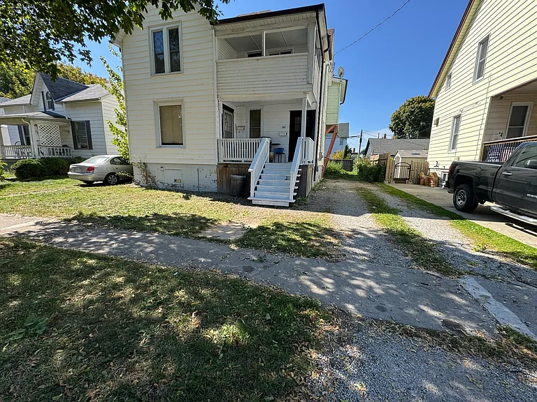 165 College Ave N #3 — Photo 15