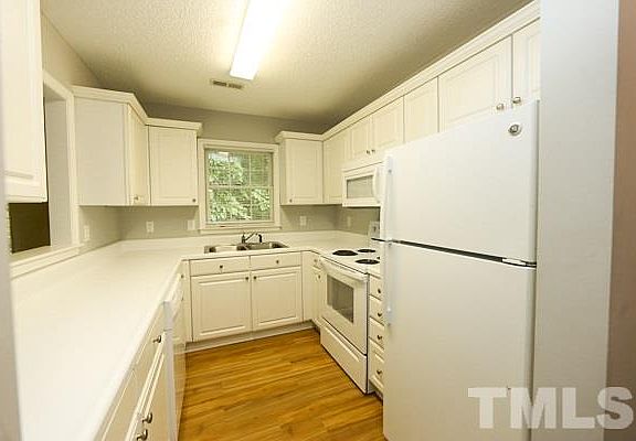 4th image of 122 Forest Oaks Dr Unit 122