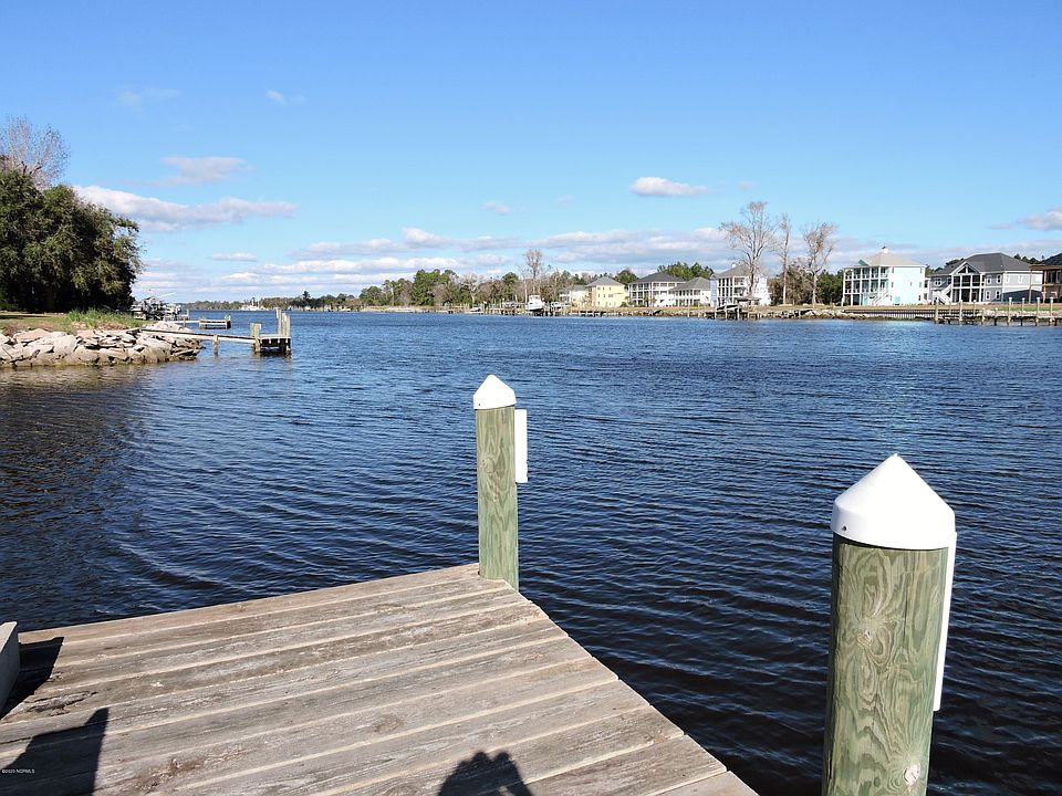 1st image of 426 Sea Gate Dr