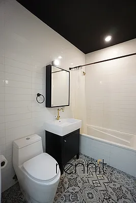 Rented by Rennit Inc. | media 24