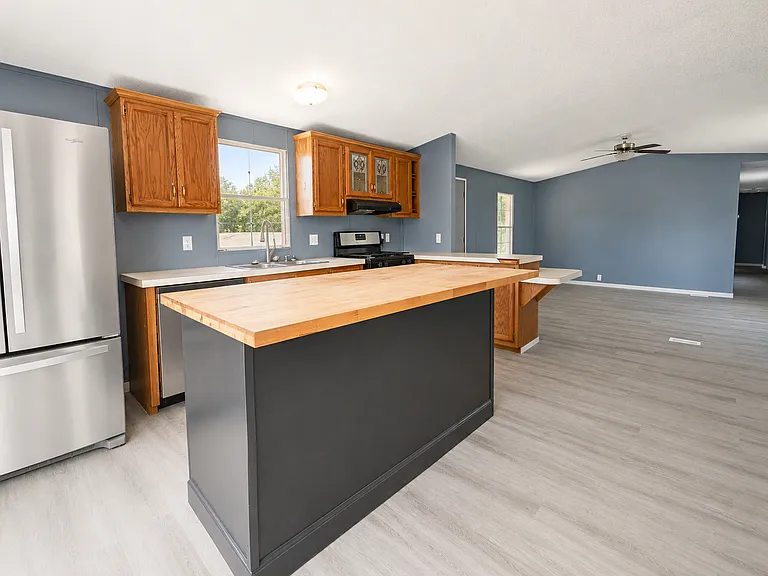1201 Cherokee Dr — Photo 11
