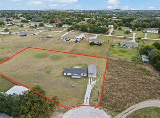 135 Harvest Moon Ct, Springtown, TX 76082
