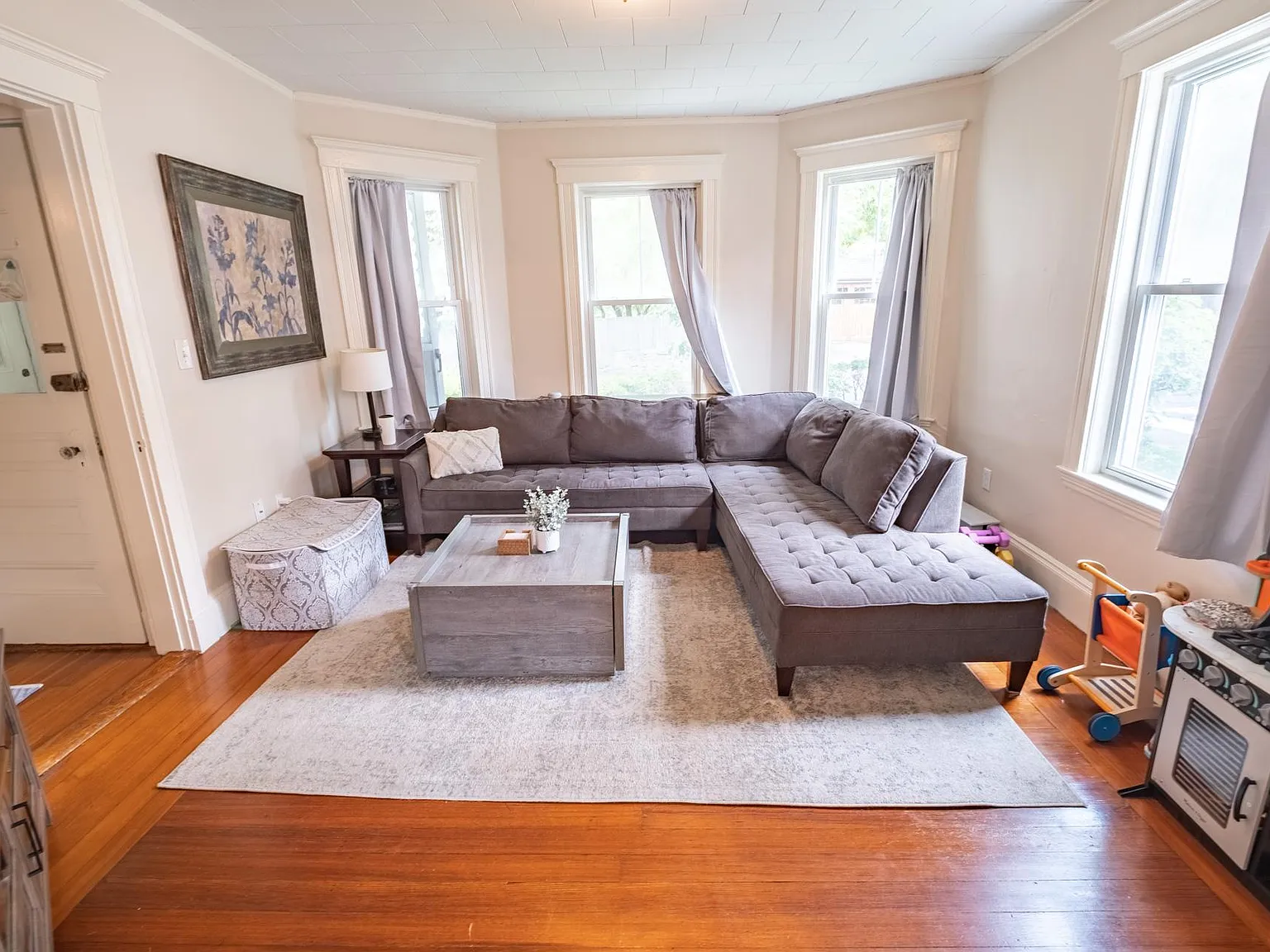 2 bed, 1200 sqft, $3,000 — Photo 1