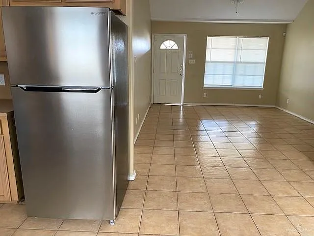 2601 Cervantes Ave — Photo 5
