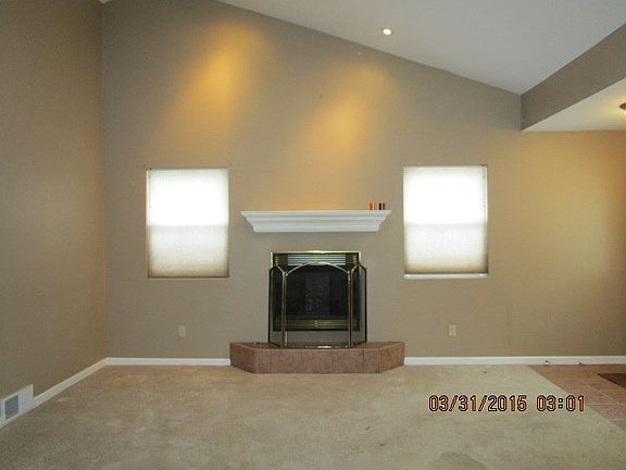 3rd image of 3407 Orchard Ct SE