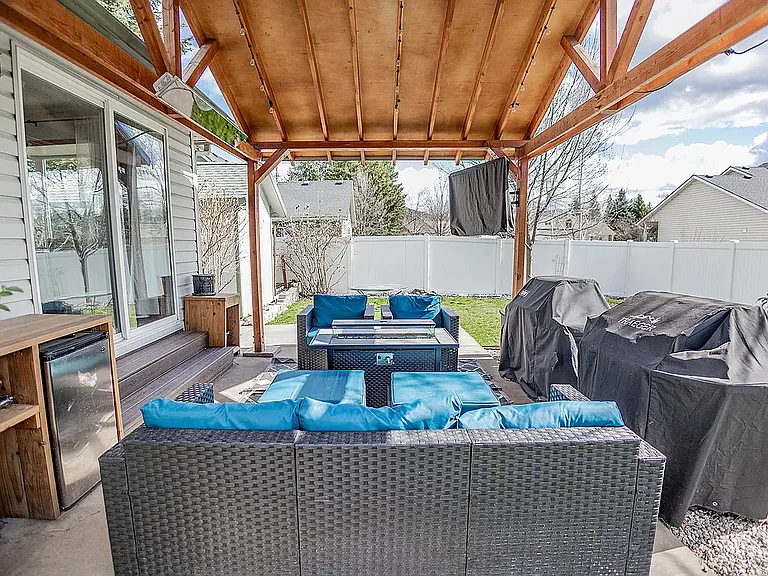1268 W Bentwood Loop — Photo 106