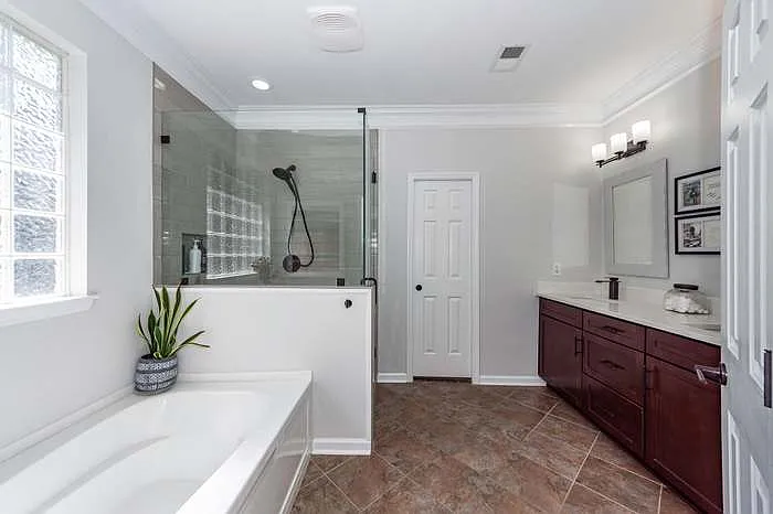 136 Oak Bluff Rd — Photo 15