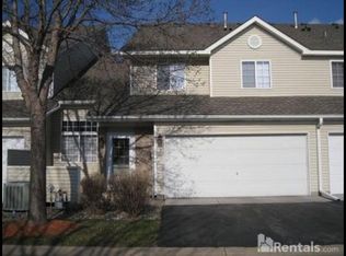 8853 Spring Ln, Woodbury, MN 55125