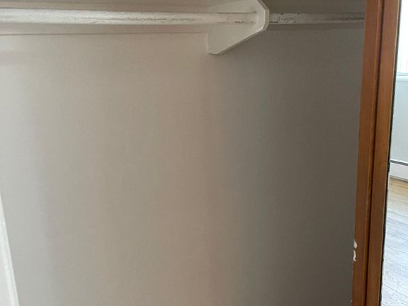 3rd image of 1640 Bay St APT 201