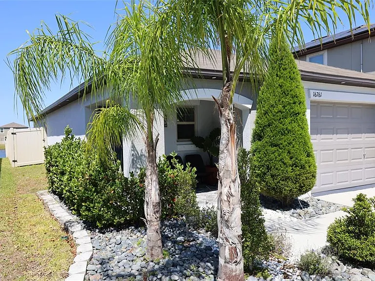 16761 Delia St — Photo 2