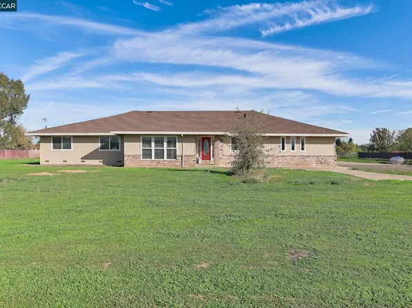 8439 Bader Rd, Elk Grove, CA 95624