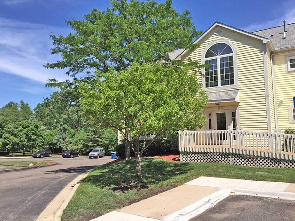 1st image of 2231 S Huron Pkwy APT 2