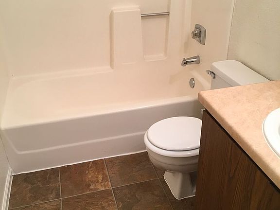 5th image of 1774 Spring Ct APT B