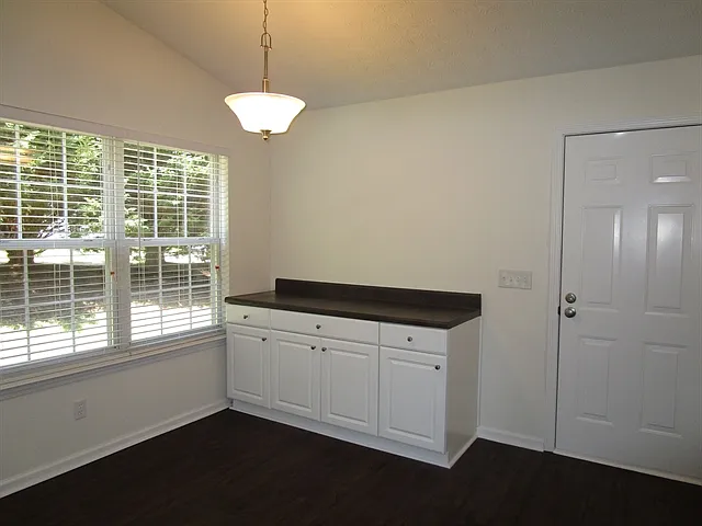 261 Carrington Way — Photo 4
