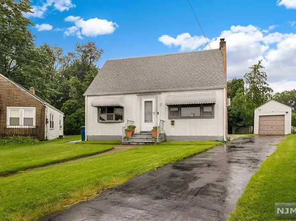 15 Colonial Ave, Paterson, NJ 07502