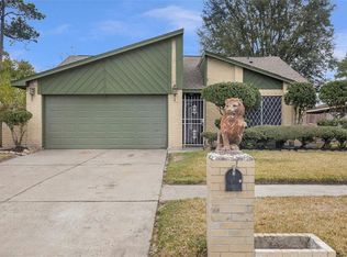 10911 Maple Rock Dr, Humble, TX 77396