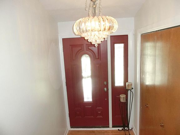 3rd image of 1106 W Wisconsin St