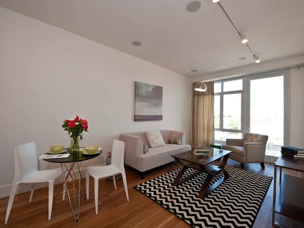 301 Sullivan Place 5C image 3 of 19