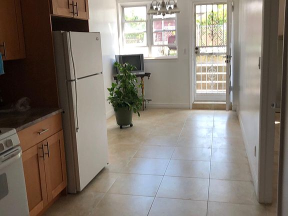 4th image of 1140 67th St #1L