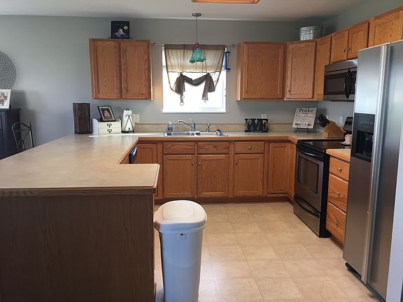 4th image of 1626 Waterford Dr