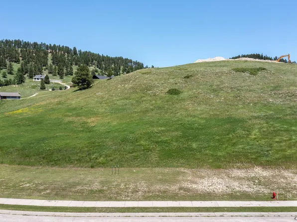 2470 Camaro Dr, Sturgis, SD 57785