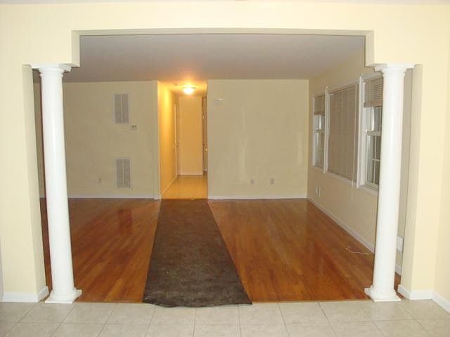 1st image of 2 McLoughlin St