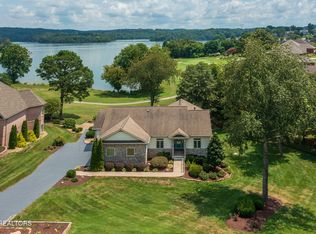 102 Cayuga Dr, Loudon, TN 37774