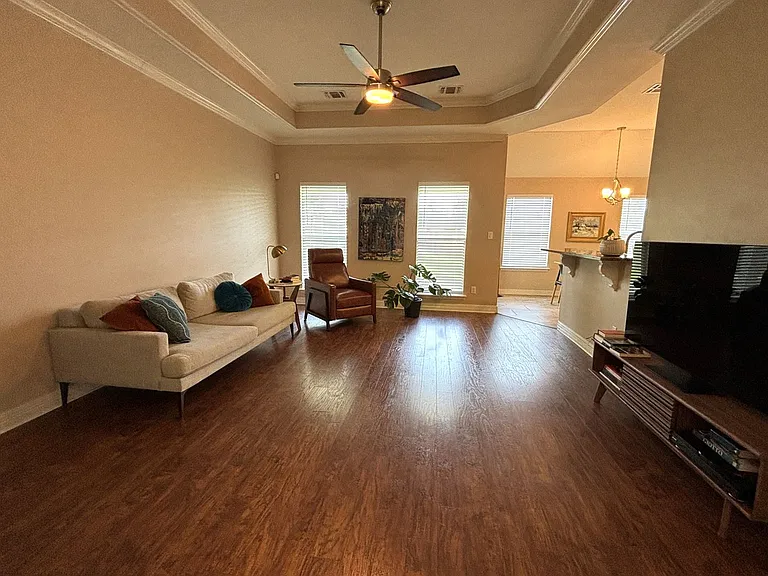 307 Cotton Pointe — Photo 3