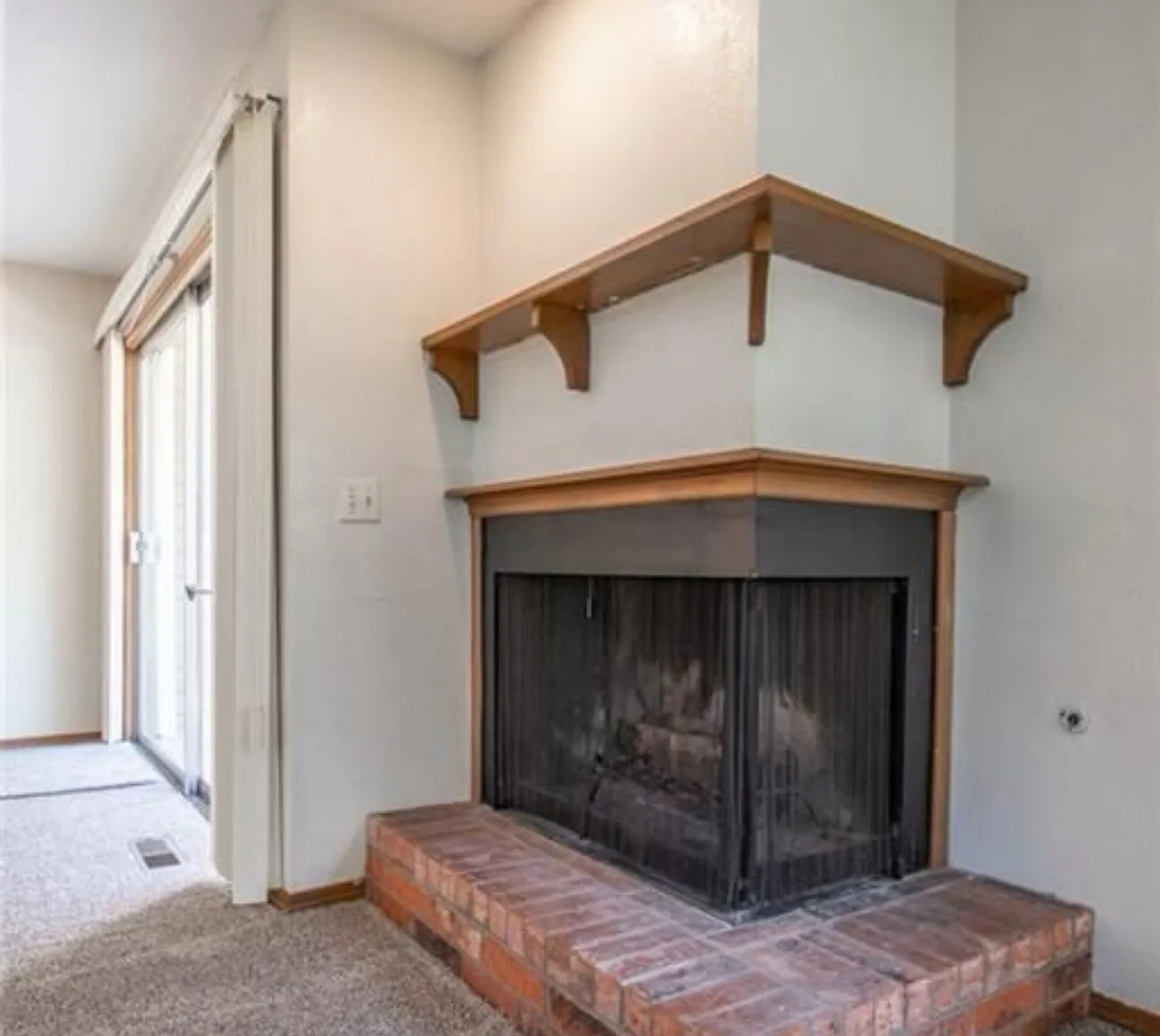 3 bed, 1973 sqft, $1,650 — Photo 4