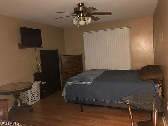 3rd image of 4642 Santa Barbara Blvd