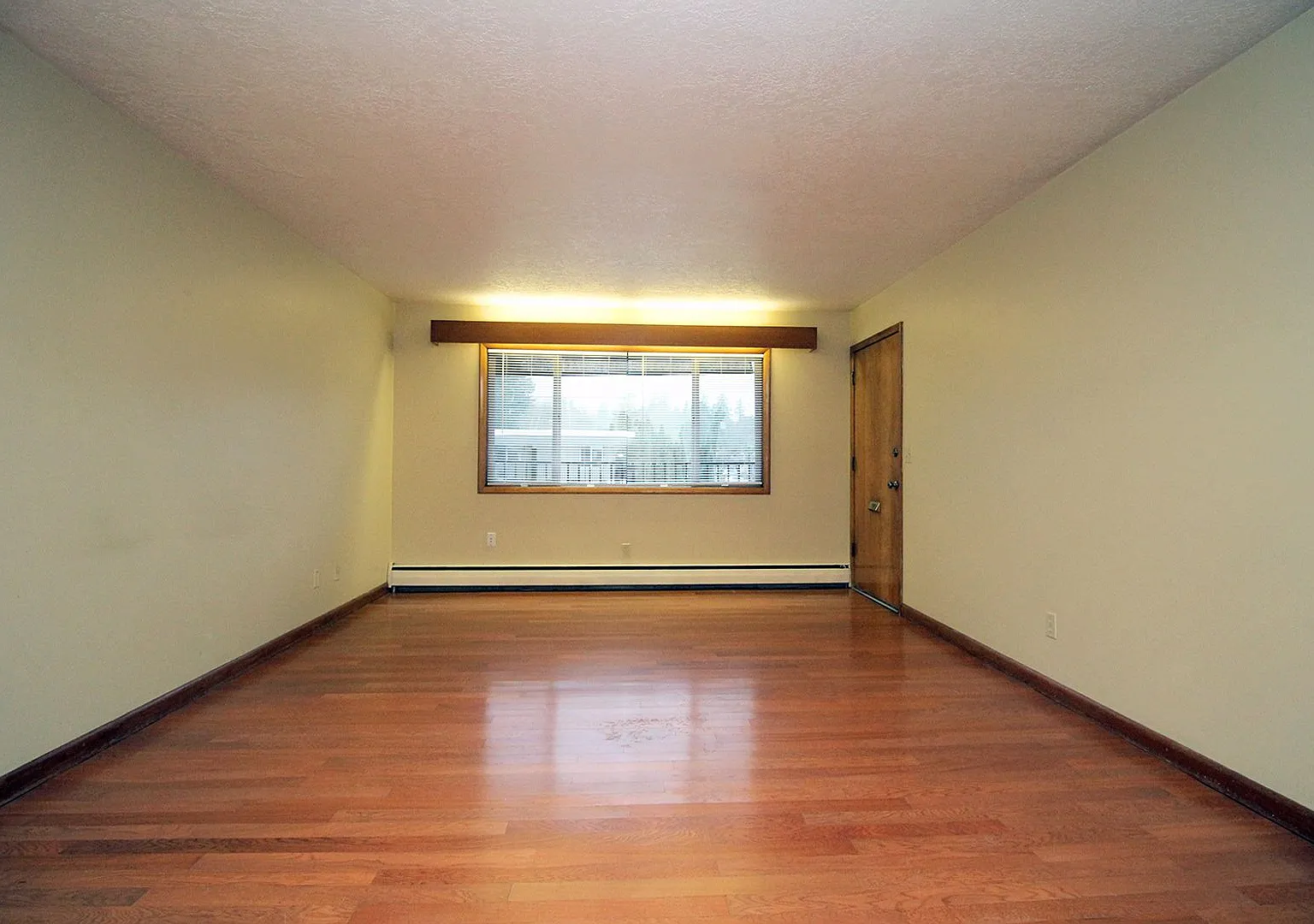 3230 SW Marigold St — Photo 1