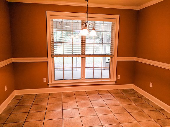 3rd image of 1235 Conservancy Dr E
