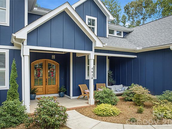 4th image of 4820 Glen Hollow Ln NE