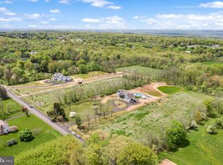 820 W Broad St, Perkasie, PA 18944