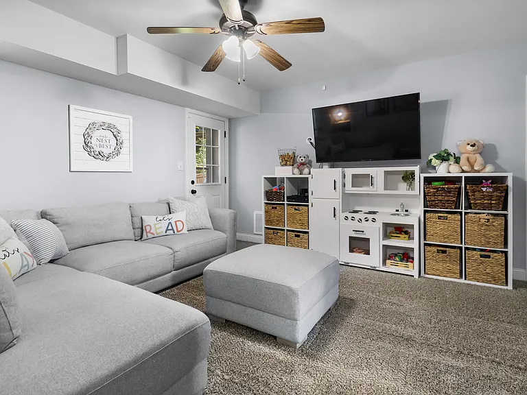 773 Banister Dr — Photo 12