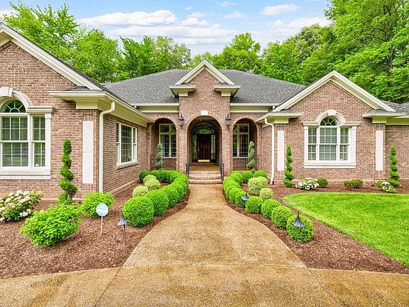 4th image of 4119 Tanbark Pl