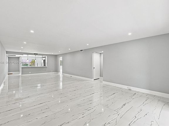 5th image of 3304 Aruba Way APT A2