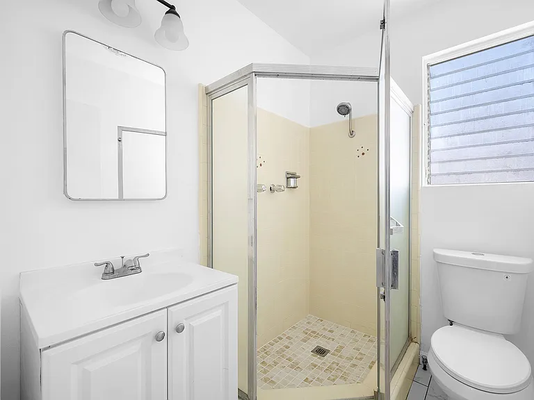 351 Salem St #7 — Photo 13
