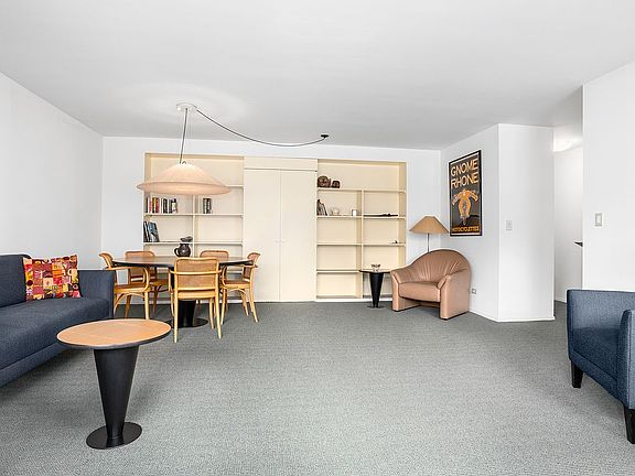 4th image of 309 E 49th St APT 10C