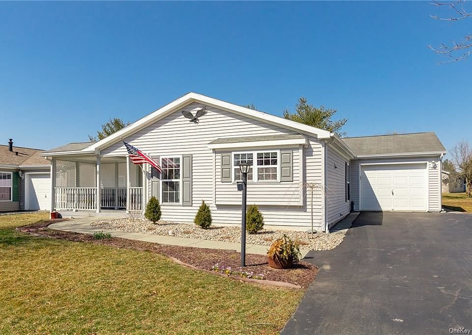 1st image of 8 Vero Dr